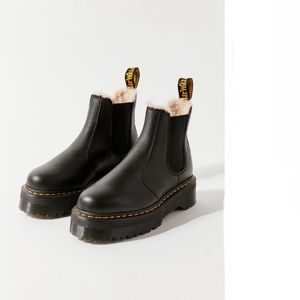 Dr. Martens 2976 Quad Faux Fur- Lined Chelsea Boot